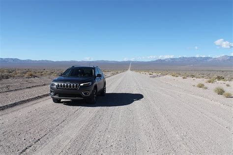 why are new jeep cherokees so cheap